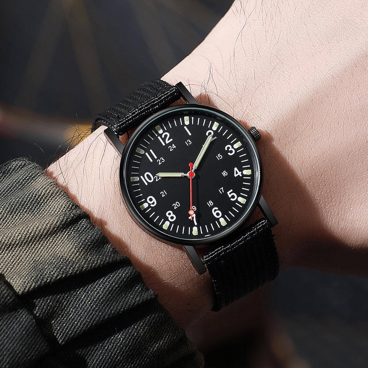 남성용 시계 캐주얼 나일론 밴드 스포츠 시계 아날로그  - Solar Powered Watch 리뷰 및 가격