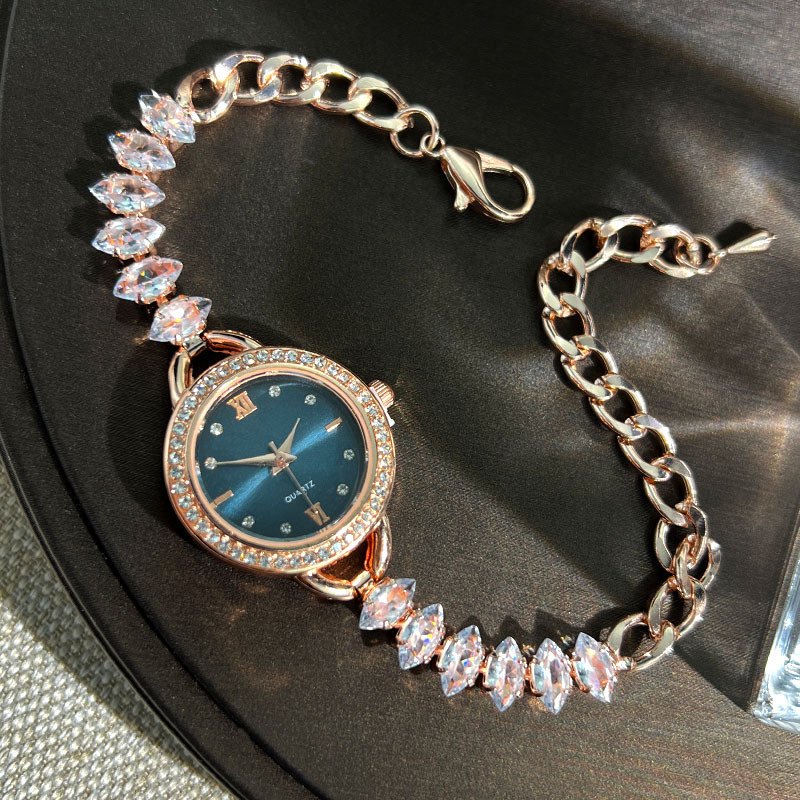 UTHAI CQ383 세련된 여성 시계 팔찌, 다이아몬 - Ladies Fashion Watch 리뷰 및 가격