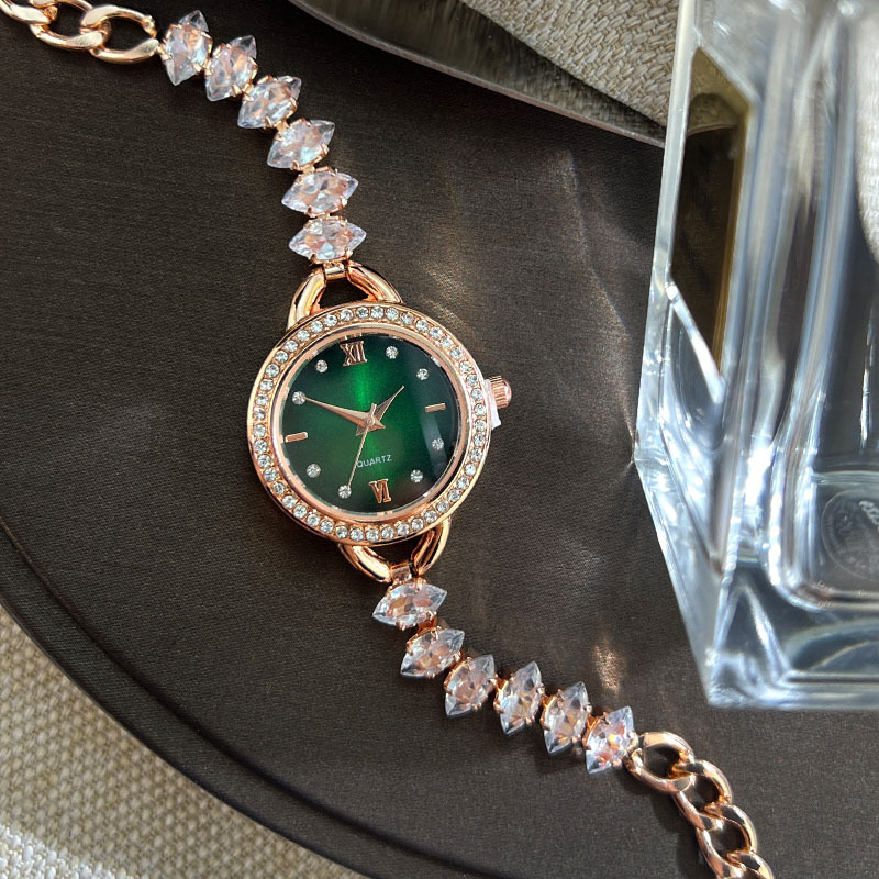 UTHAI CQ383 세련된 여성 시계 팔찌, 다이아몬 - Ladies Fashion Watch 리뷰 및 가격