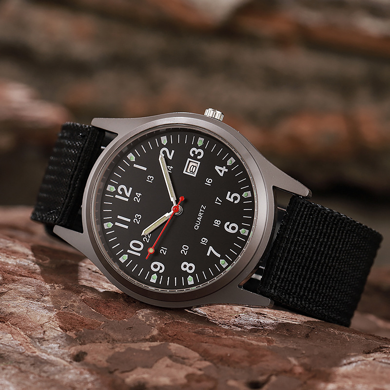 새로운 캔버스 의류 남성용 시계 캐주얼 패션 시계 달력 - Solar Powered Watch 리뷰 및 가격