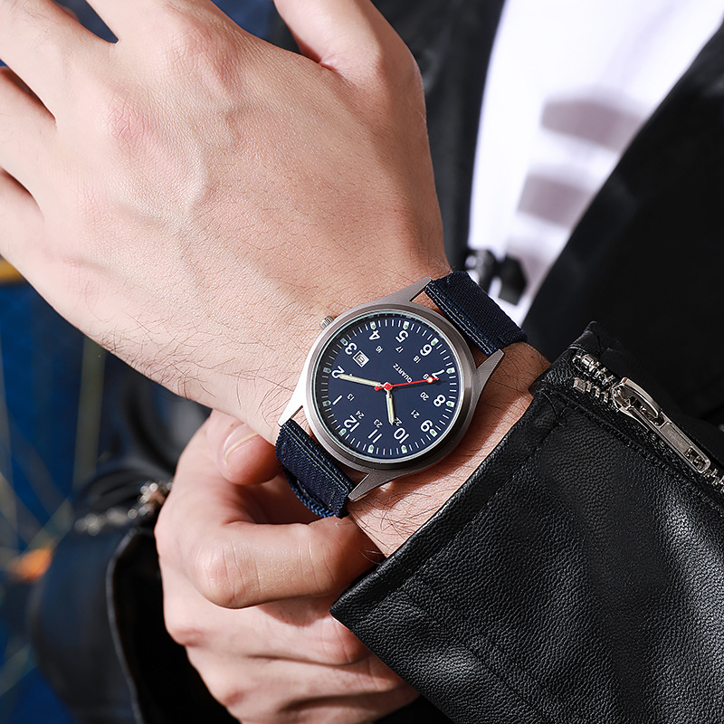 새로운 캔버스 의류 남성용 시계 캐주얼 패션 시계 달력 - Solar Powered Watch 리뷰 및 가격